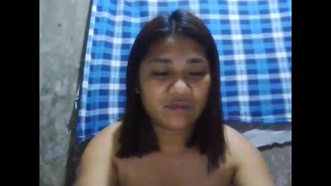Snapshot of happy00725310 chatting on January 22, 1:42 pm happy00725310 online show from January 22, 1:42 pm