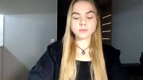 Snapshot of happy_fox_ chatting on January 22, 9:22 pm happy_fox_ online show from January 22, 9:22 pm