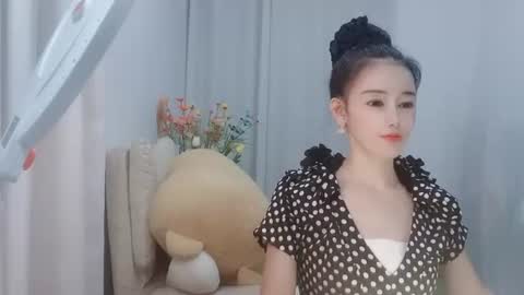 Daisy online show from July 6, 2:22 pm