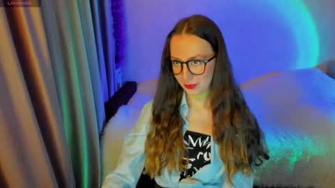 Snapshot of happystephanie chatting on October 19, 5:59 pm Stephanie online show from October 19, 5:59 pm