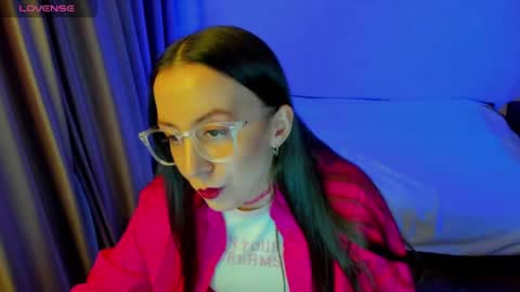 Stephanie online show from April 9, 7:41 pm