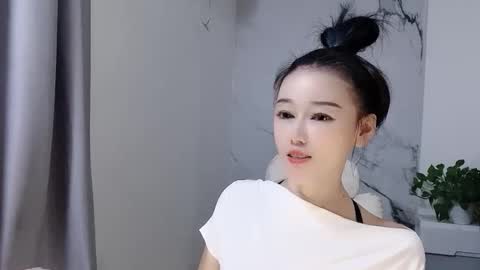 happysweety1688 online show from October 10, 11:42 pm