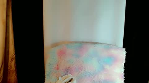Snapshot of hardfox_xoxo chatting on October 16, 10:18 am mj online show from October 16, 10:18 am