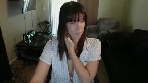 Snapshot of harleydson chatting on October 5, 6:24 pm Harley Dawson online show from October 5, 6:24 pm