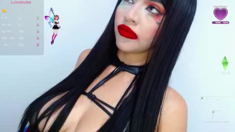 harleyqueen_robbie online show from October 31, 12:01 am