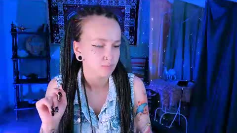 harleyquiver online show from July 24, 12:14 pm