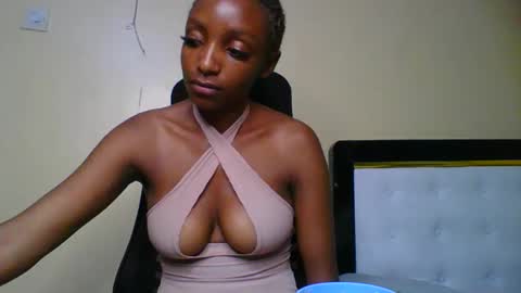 Snapshot of harmlessbitch chatting on October 2, 5:29 pm harmlessbitch online show from October 2, 5:29 pm