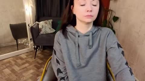 Alice online show from April 27, 5:15 am