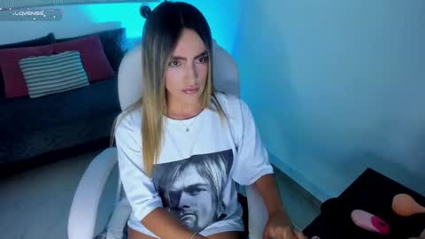 Snapshot of harper_woods chatting on September 15, 9:22 pm Harper online show from September 15, 9:22 pm