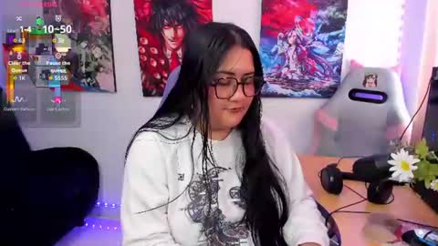karen  online show from June 28, 7:53 pm