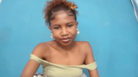 hasleyinah online show from June 5, 9:04 am