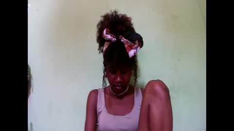 hasleyinah online show from April 10, 7:14 am