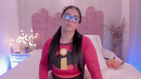 Snapshot of hasret_sesim chatting on March 5, 4:13 am hasret_sesim online show from March 5, 4:13 am