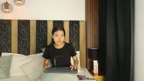 hatsu_inu online show from January 19, 2:13 pm