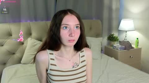 Lola online show from October 27, 9:16 am