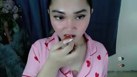 haylee online show from September 12, 4:13 am