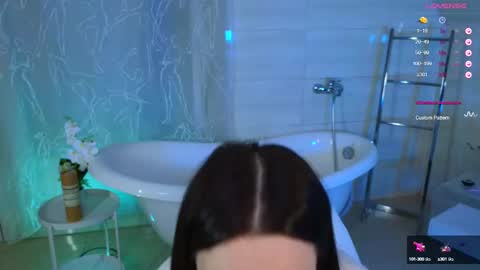 Hayle online show from March 10, 2:28 am