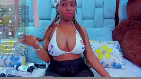 hazel_lanee online show from November 24, 5:31 am
