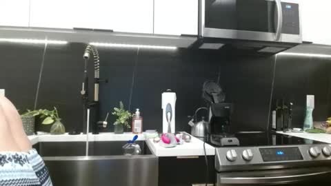 Hazel online show from January 8, 4:33 pm