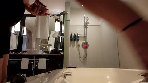 Hazel online show from January 12, 9:30 am