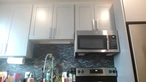 Hazel online show from February 26, 3:21 pm