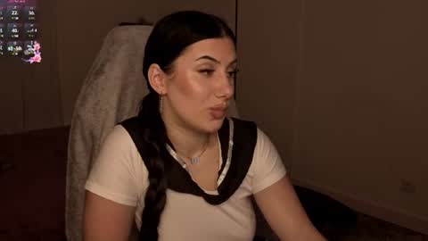 hazelhayess online show from July 11, 4:07 pm