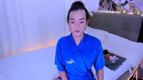 Snapshot of heaven_amethyst chatting on September 22, 2:59 pm Goddess Heaven online show from September 22, 2:59 pm