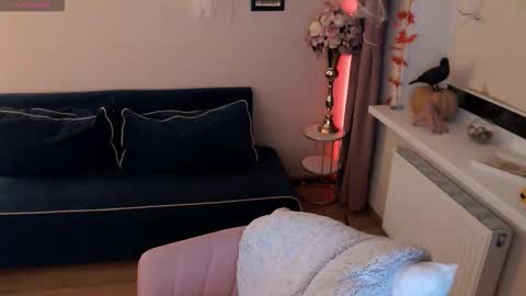 Heaven girl online show from November 12, 5:44 pm