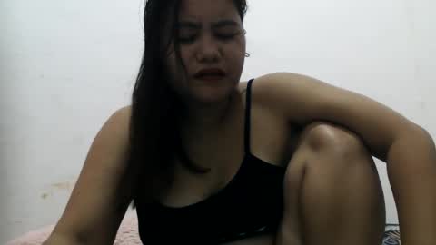 heavenlyeyes69 online show from November 17, 12:00 am