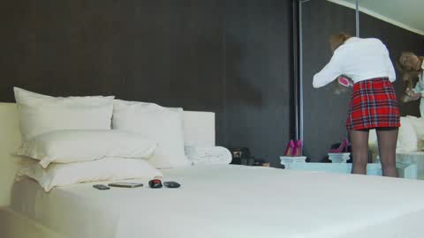 Helen online show from February 7, 2:19 am