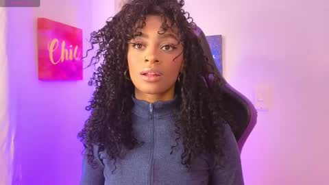 Snapshot of heily_fox chatting on January 30, 7:39 am HEILY online show from January 30, 7:39 am