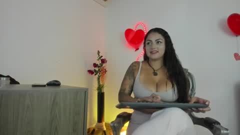 Snapshot of hela_wet chatting on February 26, 11:04 pm Hela Independent model online show from February 26, 11:04 pm