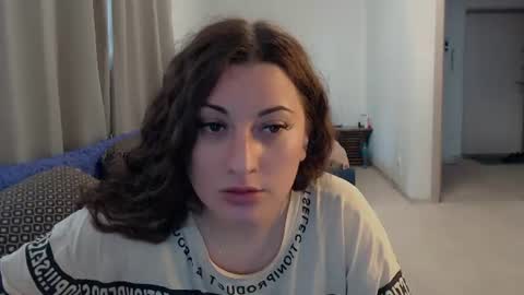 helen_adams_ online show from June 29, 7:59 am