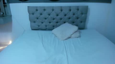 helen_curly online show from February 1, 2:24 pm