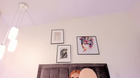 Snapshot of helen_mooree chatting on January 21, 1:22 pm Helen online show from January 21, 1:22 pm