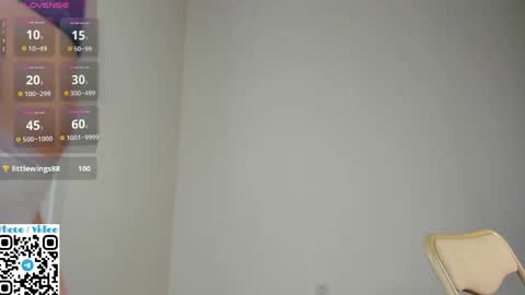helen_sparkk online show from May 25, 1:04 am
