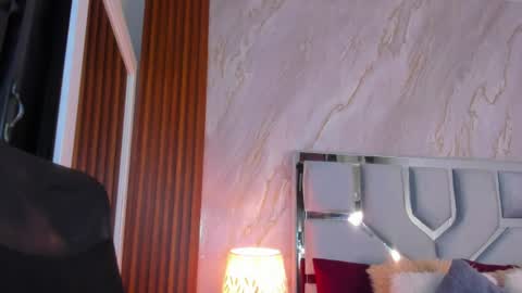 Helena Santos  online show from June 11, 11:29 am