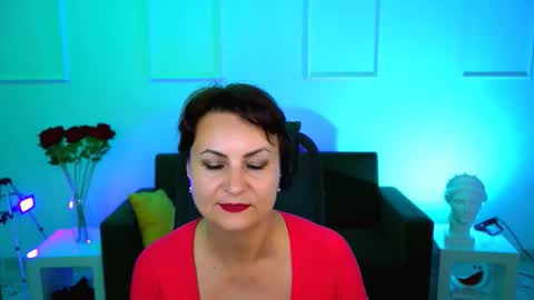 Snapshot of helenbeler chatting on October 11, 1:36 pm helenbeler online show from October 11, 1:36 pm