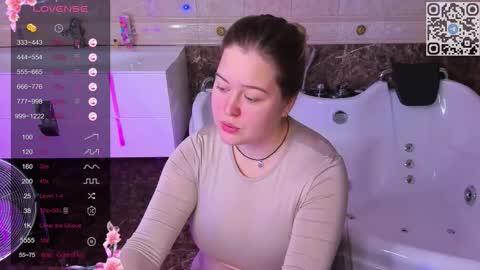 helenhartt online show from November 10, 2:50 am