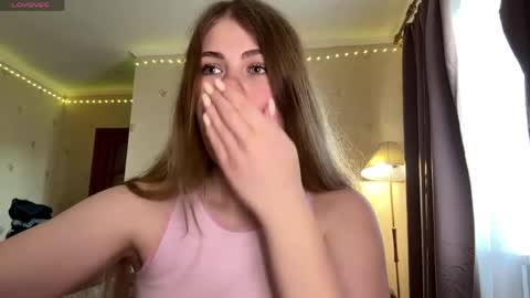 Chloe online show from May 19, 11:17 am