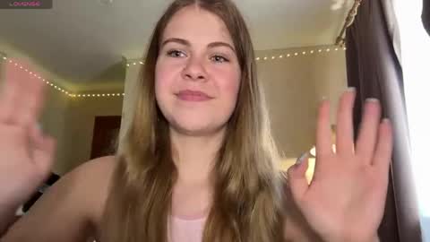 Chloe online show from May 14, 9:26 am