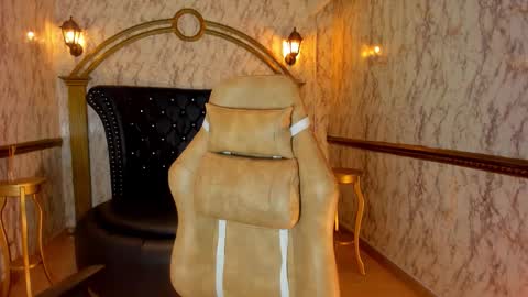 Helen or Hells online show from March 16, 1:37 pm