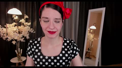 Snapshot of helentasty_ chatting on February 9, 3:11 am Helen online show from February 9, 3:11 am