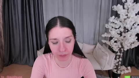 Snapshot of helentasty_ chatting on March 3, 12:31 pm Helen online show from March 3, 12:31 pm