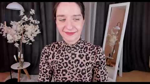 Snapshot of helentasty_ chatting on February 28, 2:53 am Helen online show from February 28, 2:53 am
