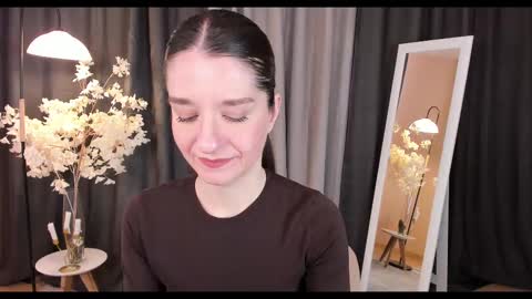 Snapshot of helentasty_ chatting on March 1, 2:37 am Helen online show from March 1, 2:37 am