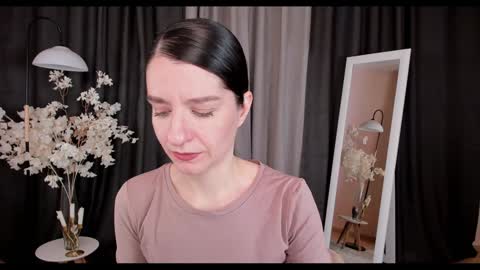 Snapshot of helentasty_ chatting on February 3, 3:31 am Helen online show from February 3, 3:31 am