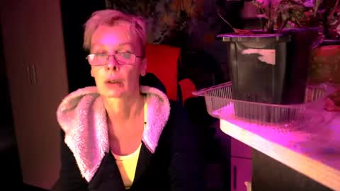 Helga online show from July 6, 7:16 pm