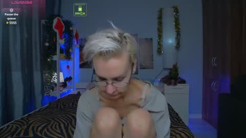 Helga online show from December 24, 4:40 pm