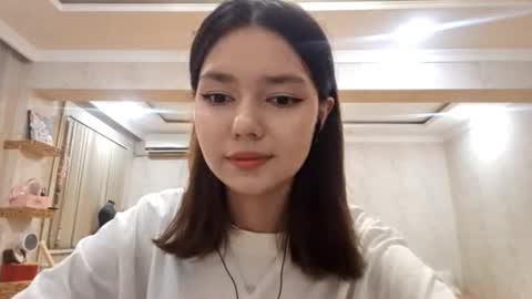 Snapshot of helgakraszewski chatting on October 10, 12:21 pm Alice online show from October 10, 12:21 pm